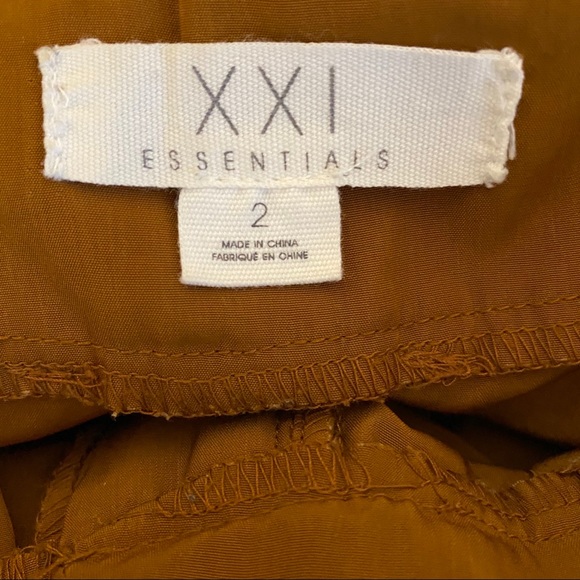 FREE ADD ON/PRICE NEGOTIABLE - Forever 21 shorts - Picture 5 of 5